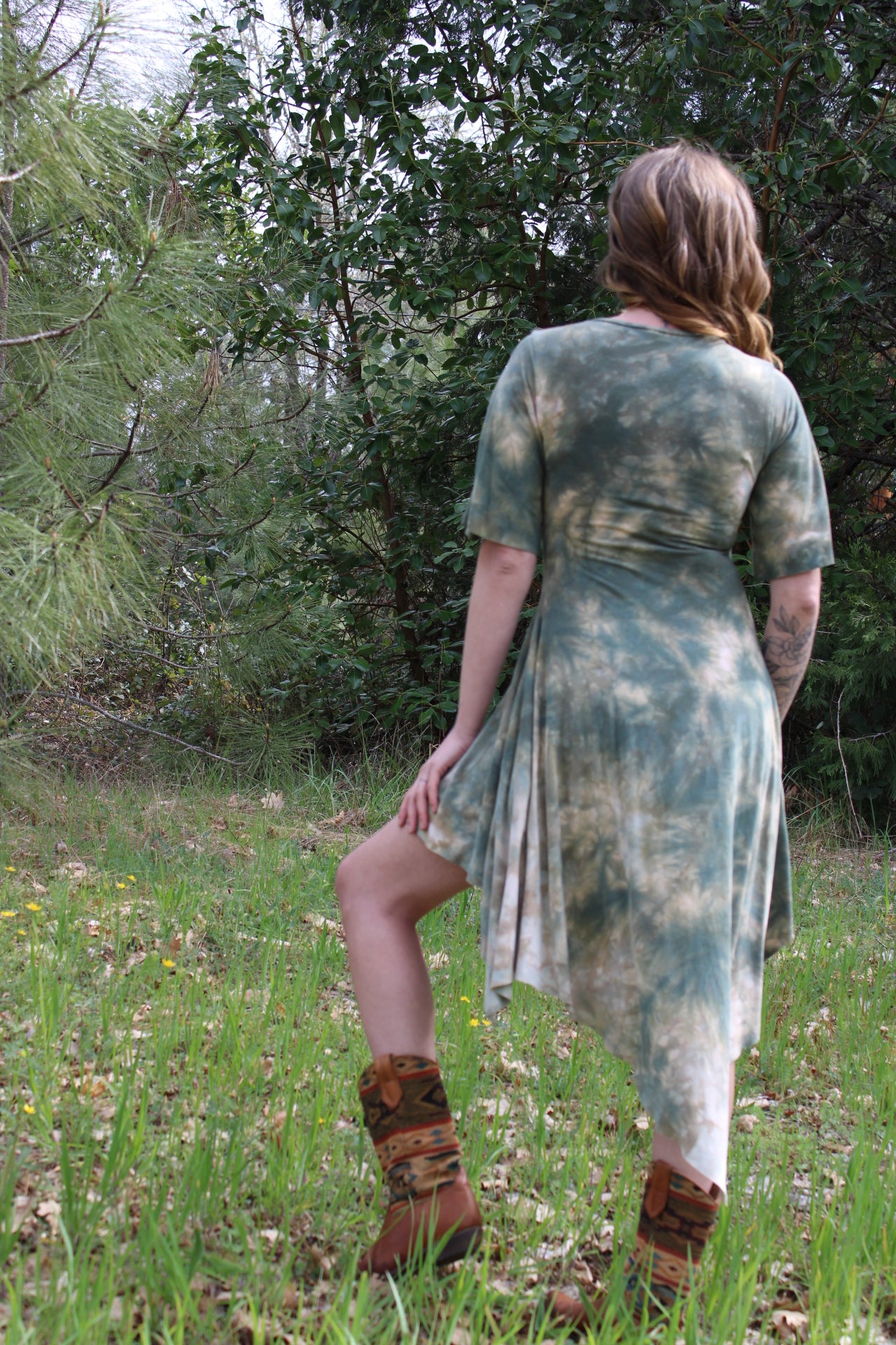 Sold-Custom Small Highlow No Seam Fairy Short Flowy Sleeve Green Fluorite Colorway