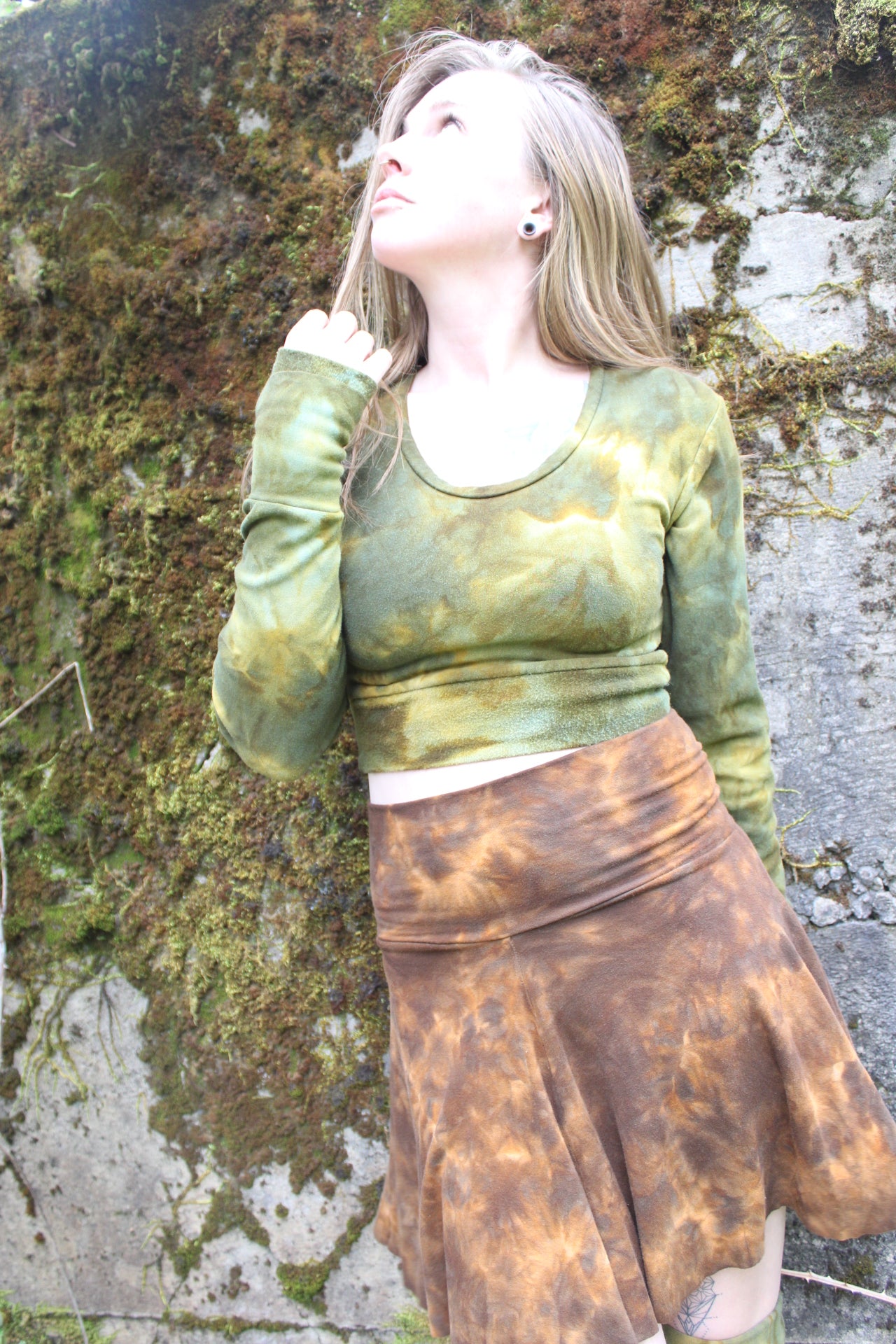 Medium Crop Long Sleeve Moss Agate Colorway
