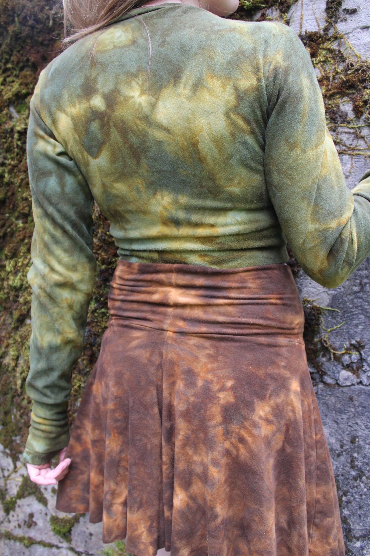 Medium Crop Long Sleeve Moss Agate Colorway