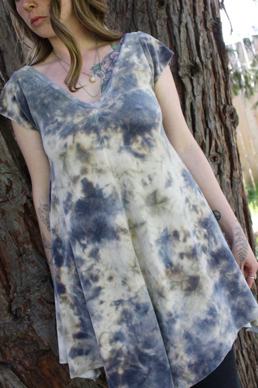 Medium Leaf Dress Smokey Quarts Colorway