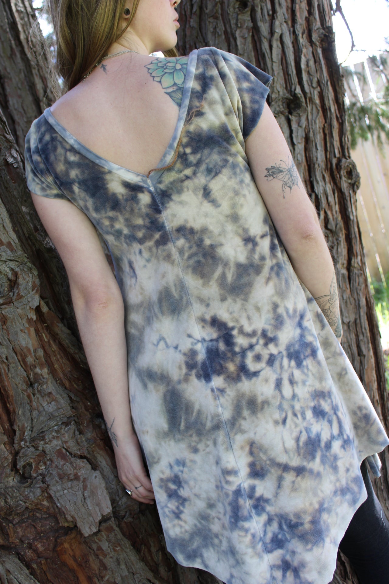 Medium Leaf Dress Smokey Quarts Colorway
