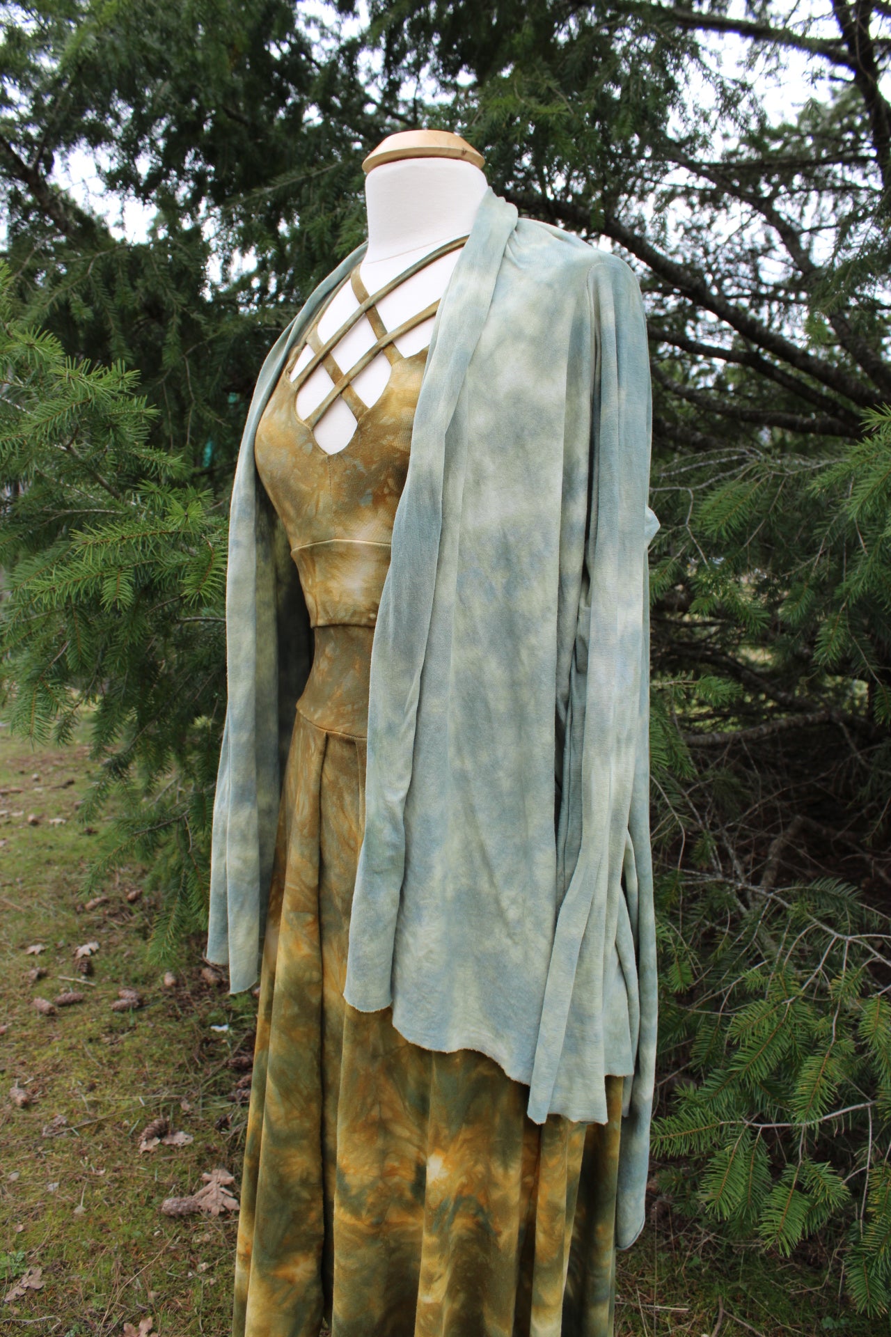 Breezy Shawl Aventurine Color Way (fits most)
