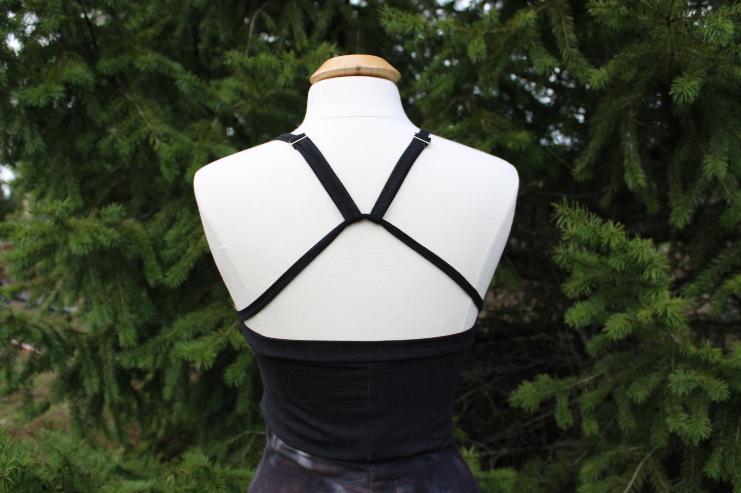 Medium Sun Crop Tank Black