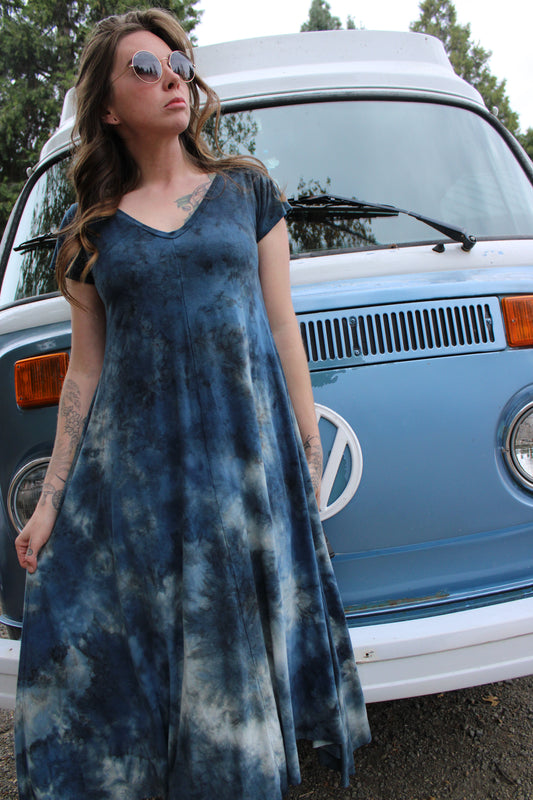 Small Leaf Midi Dress Bell Sleevs Lapis Colorway
