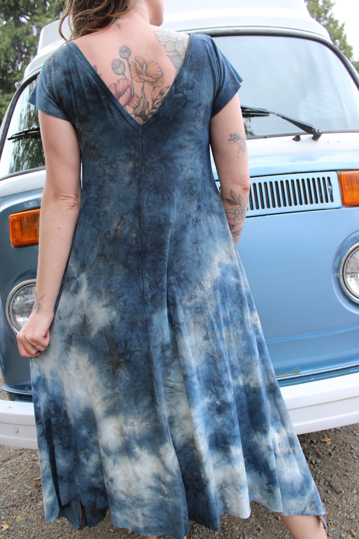 Small Leaf Midi Dress Bell Sleevs Lapis Colorway