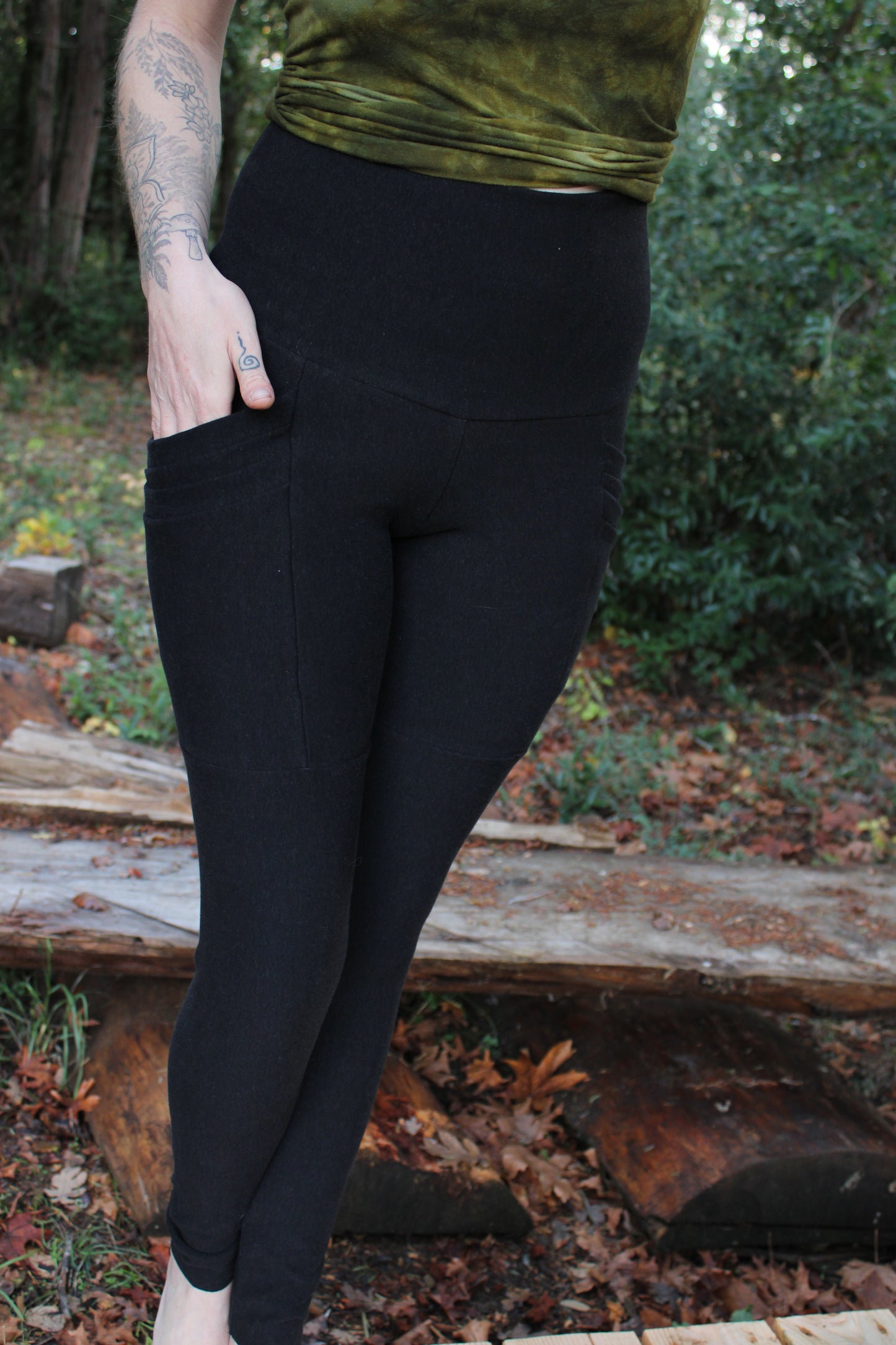 Sold-Custom Medium 4 Pocket Leggings Black